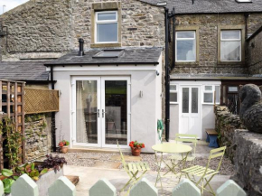 Three Peaks House